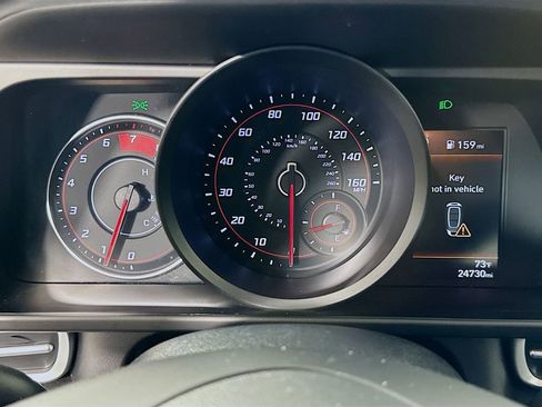 Used 2023 Hyundai Elantra SEL image 12