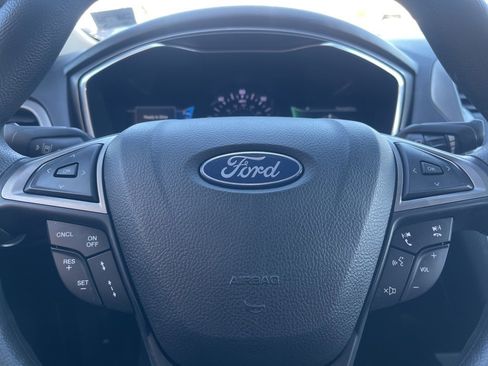 Used 2020 Ford Fusion SE image 10