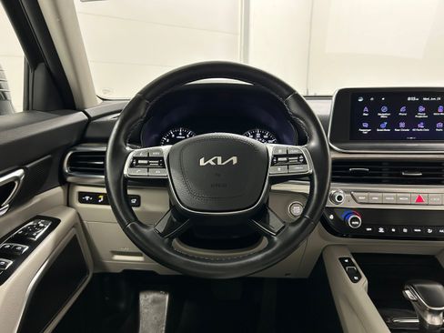 Used 2022 Kia Telluride EX w/ EX Premium Package AWD/4WD image 13