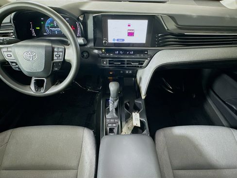 Certified 2025 Toyota Camry LE FWD image 27