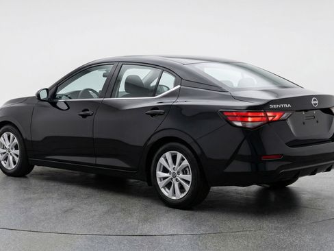 Used 2025 Nissan Sentra S FWD image 6