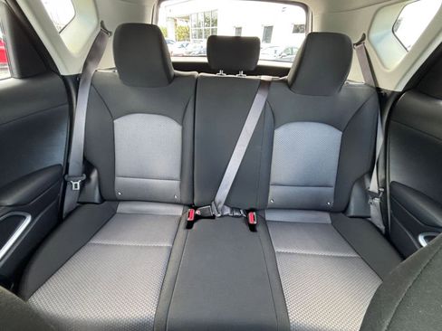 Used 2025 Kia Soul LX w/ LX Technology Package FWD image 36