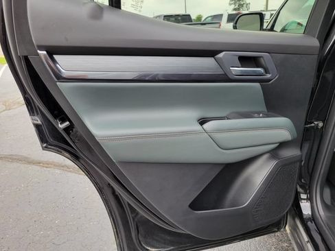 Used 2026 GMC Terrain AT4 w/ Convenience Package III AWD/4WD image 26