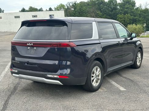 Used 2022 Kia Carnival LX FWD image 5