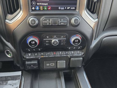 Used 2022 Chevrolet Silverado 2500 High Country w/ Z71 Off-Road Package AWD/4WD image 19