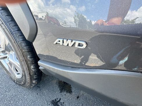 Used 2024 Toyota RAV4 XLE AWD/4WD image 29