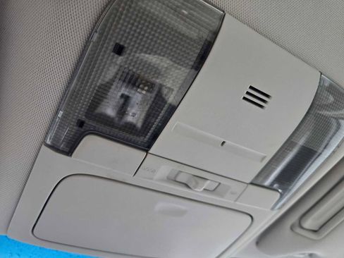 Used 2013 Subaru Outback 2.5i image 32