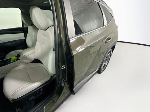 Used 2025 Hyundai Tucson SEL FWD image 12
