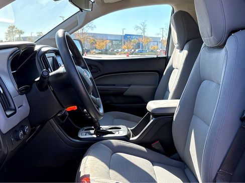 Used 2021 Chevrolet Colorado W/T w/ Custom Special Edition image 17