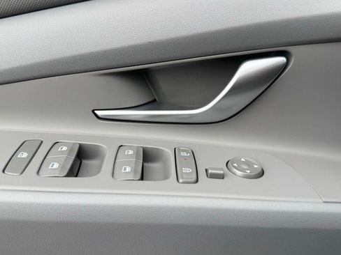 New 2026 Hyundai Elantra Sport FWD image 14