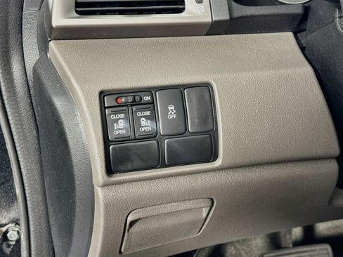 Used 2016 Honda Odyssey SE image 10