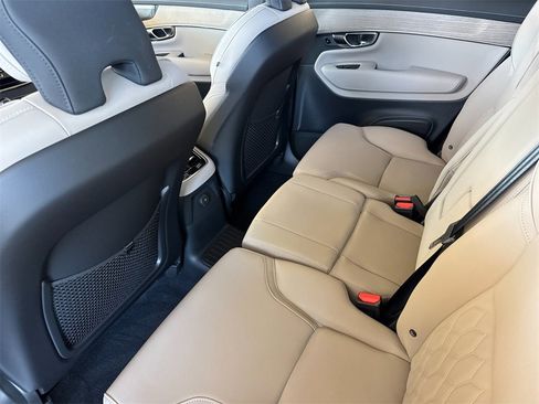 New 2026 Volvo XC90 T8 Plus image 11
