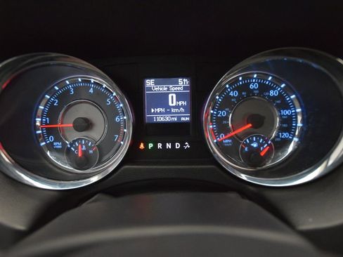 Used 2012 Chrysler Town & Country Touring image 18