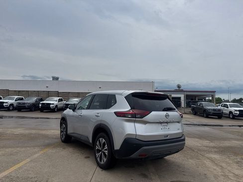 Used 2023 Nissan Rogue SV FWD image 15