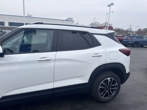 Used 2024 Chevrolet TrailBlazer LT image 5