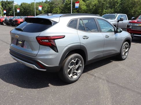 New 2026 Chevrolet Trax LT w/ Driver Confidence Package FWD image 26