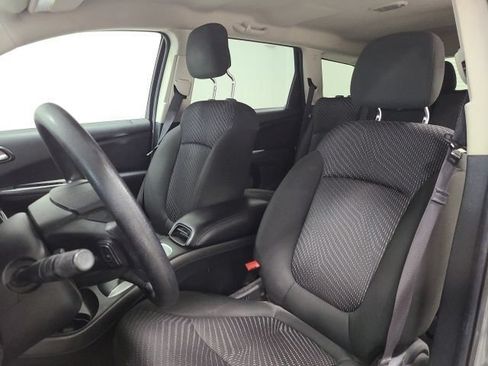 Used 2020 Dodge Journey SE FWD image 16