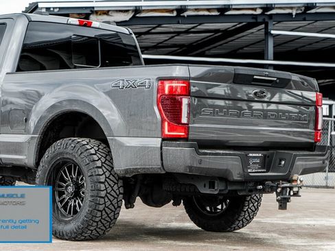 Used 2022 Ford F250 Lariat w/ Black Appearance Package image 8