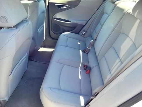 Used 2022 Chevrolet Malibu LS FWD image 12