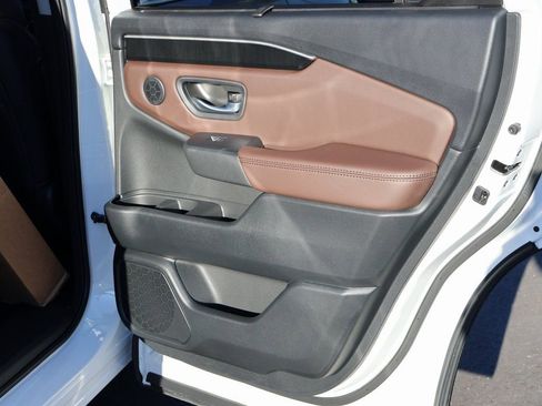 Certified 2025 Honda Pilot Elite image 15