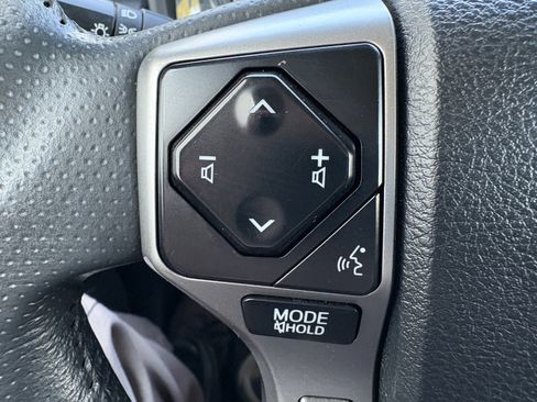 Used 2022 Toyota 4Runner SR5 Premium AWD/4WD image 17