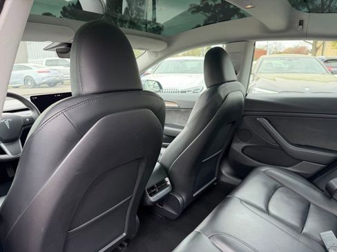 Used 2023 Tesla Model 3 Standard Range image 21