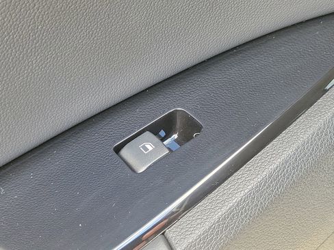 Used 2024 Kia Sportage EX image 14