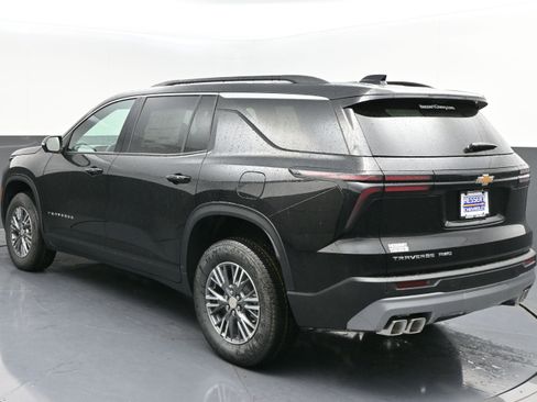 New 2026 Chevrolet Traverse LT w/ Driver Confidence Package AWD/4WD image 5