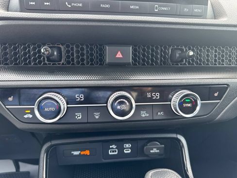 Used 2024 Honda CR-V EX image 30