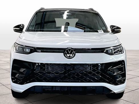 New 2026 Volkswagen Tiguan SE R-Line image 5