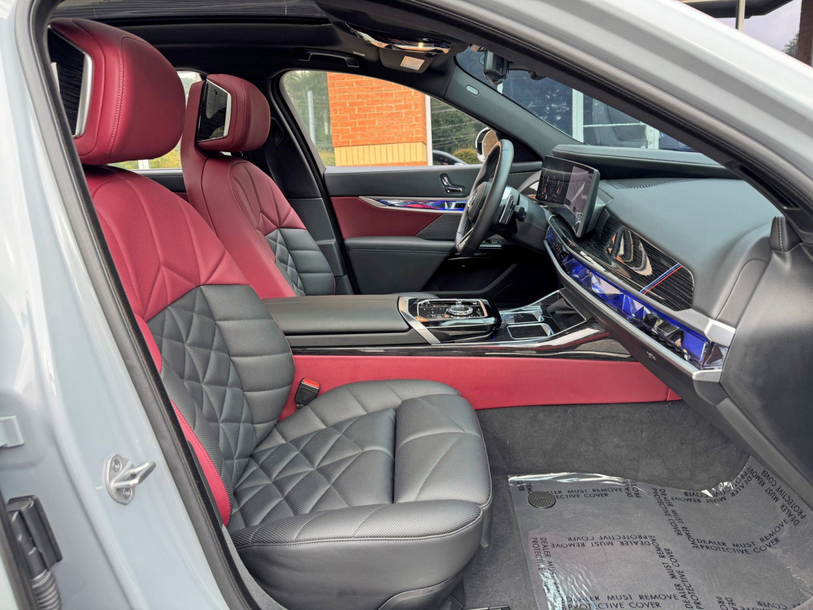 Used 2025 BMW 740i RWD image 16