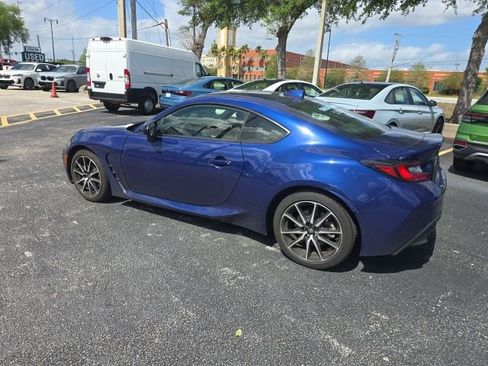 Used 2023 Toyota GR86 image 4