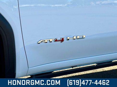 Used 2022 GMC Sierra 2500 AT4 image 10