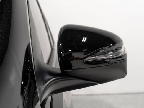 Used 2025 Mercedes-Benz Maybach GLS 600 4MATIC image 20