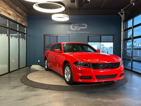 Used 2022 Dodge Charger SXT w/ Leather Interior Group RWD image 1