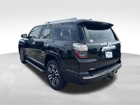 Used 2017 Toyota 4Runner Limited AWD/4WD image 3