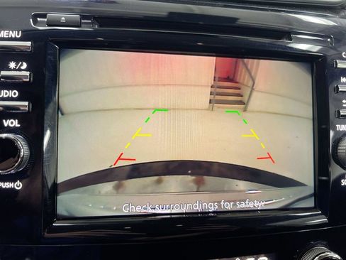 Used 2023 Nissan Murano S AWD/4WD image 15
