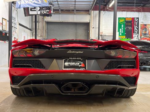 Used 2019 Lamborghini Aventador S AWD/4WD image 8