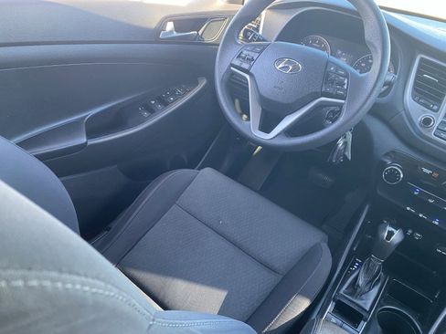 Used 2018 Hyundai Tucson SE image 15