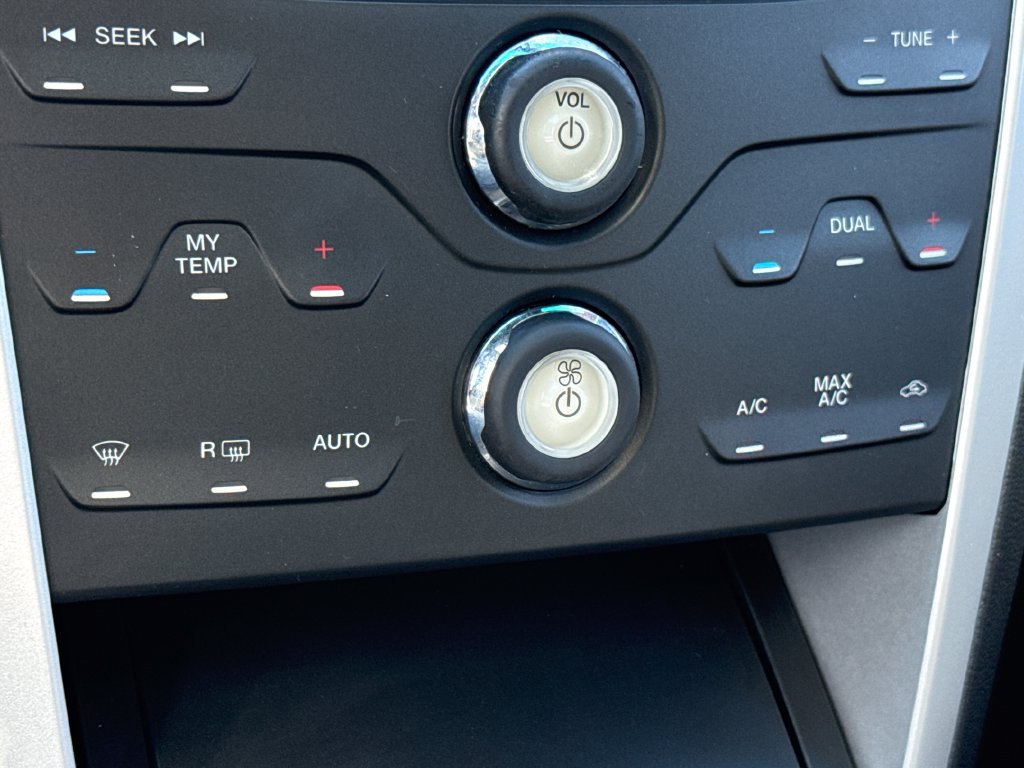 Used 2012 Ford Explorer XLT AWD/4WD image 26