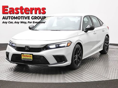 Used 2022 Honda Civic Sport image 1