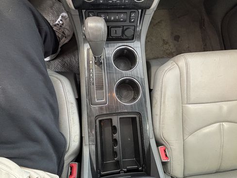 Used 2016 Chevrolet Traverse LT image 16