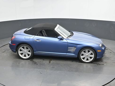 Used 2005 Chrysler Crossfire Limited RWD image 22