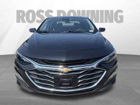Used 2023 Chevrolet Malibu LT FWD image 2