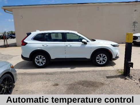 Used 2023 Honda CR-V LX image 3