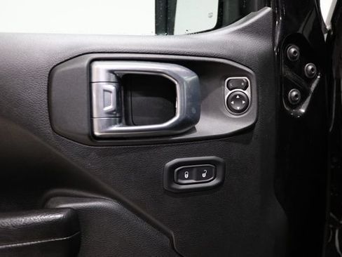 Used 2023 Jeep Wrangler Unlimited w/ Sun & Screen Package AWD/4WD image 20