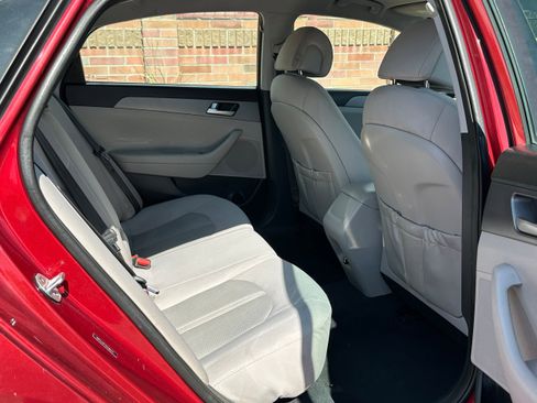 Used 2016 Hyundai Sonata SE image 12