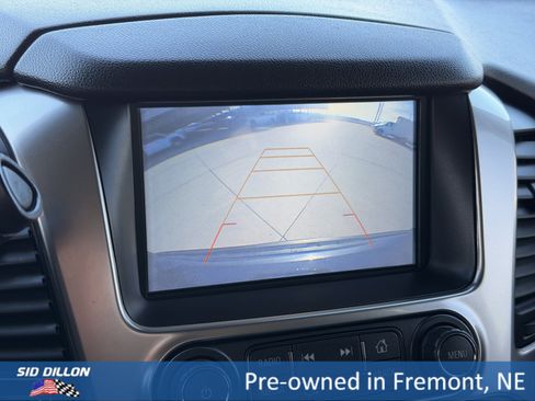 Used 2019 Chevrolet Suburban LT w/ RST Edition image 12