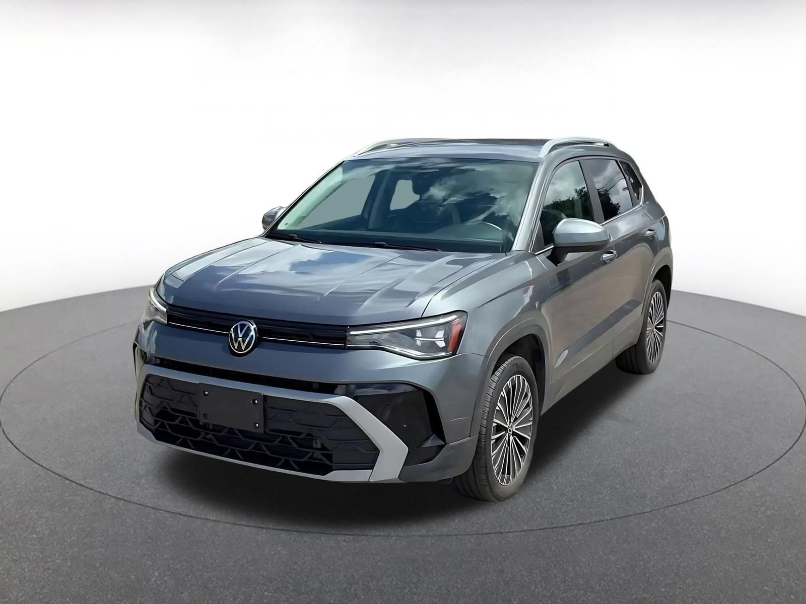 Used 2026 Volkswagen Taos SE FWD image 6