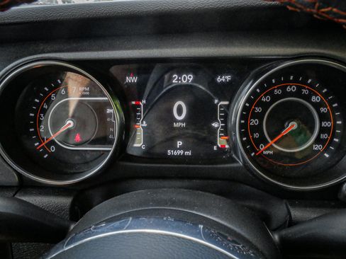 Used 2023 Jeep Gladiator Mojave w/ Trailer Tow Package AWD/4WD image 20